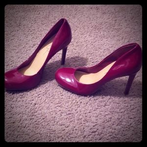 Jessica Simpson Deep Red patented pumps